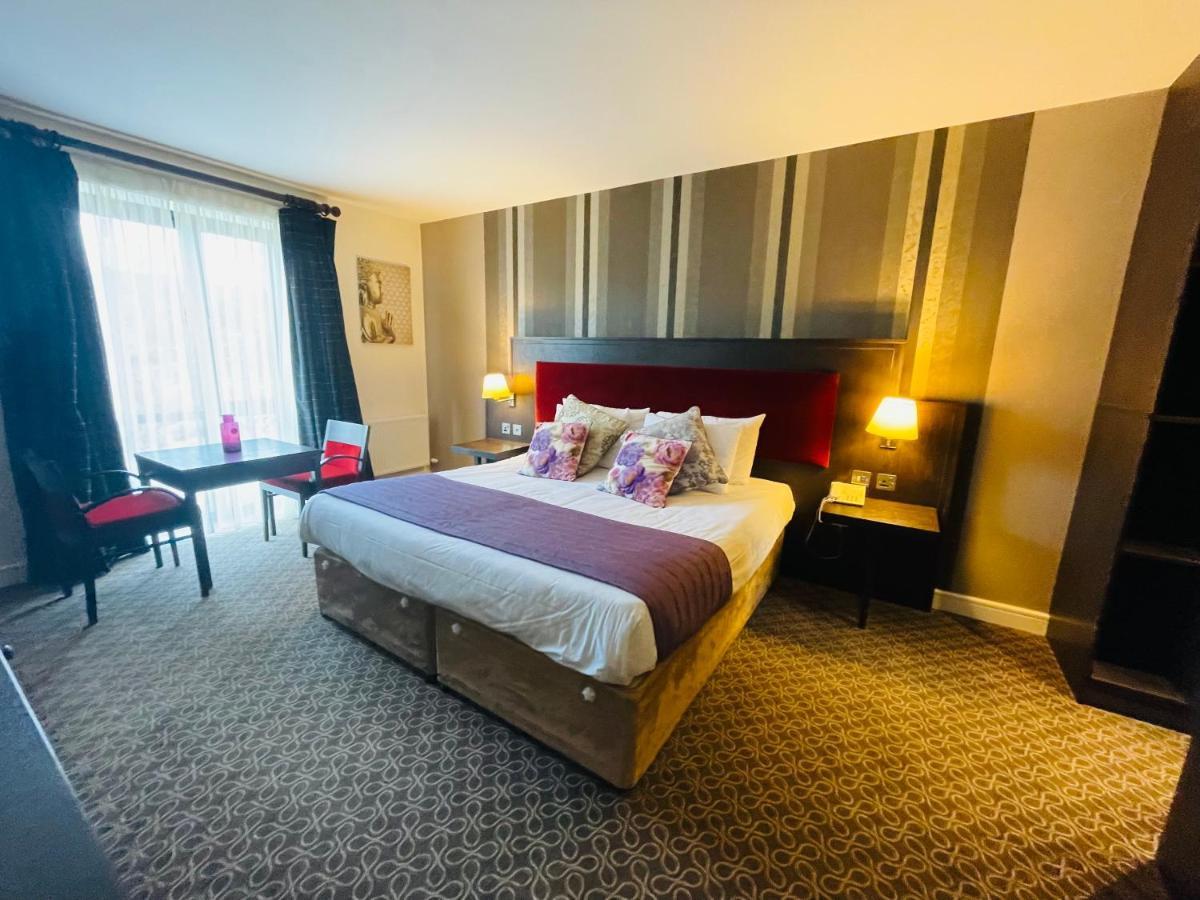 Burren Atlantic Hotel & Holiday Cottages 巴利瓦根 外观 照片