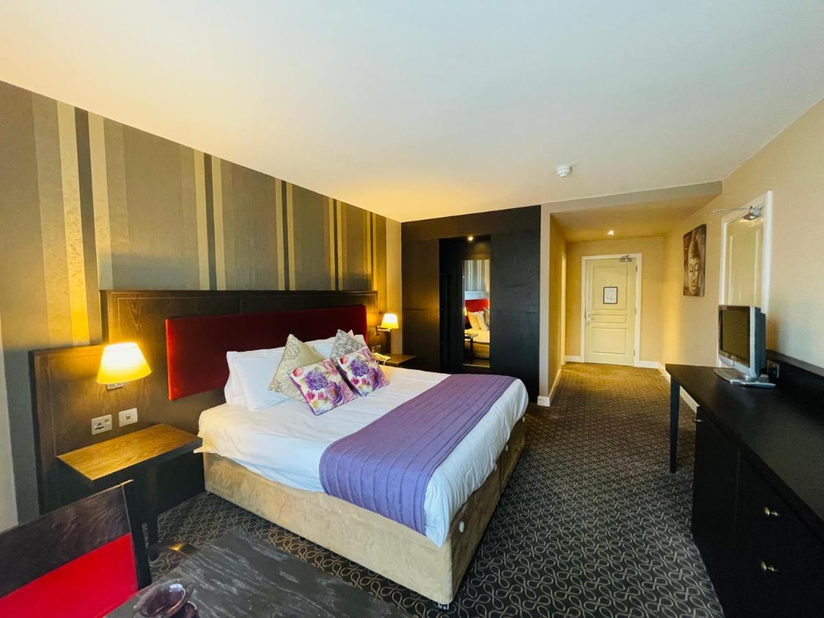 Burren Atlantic Hotel & Holiday Cottages 巴利瓦根 外观 照片