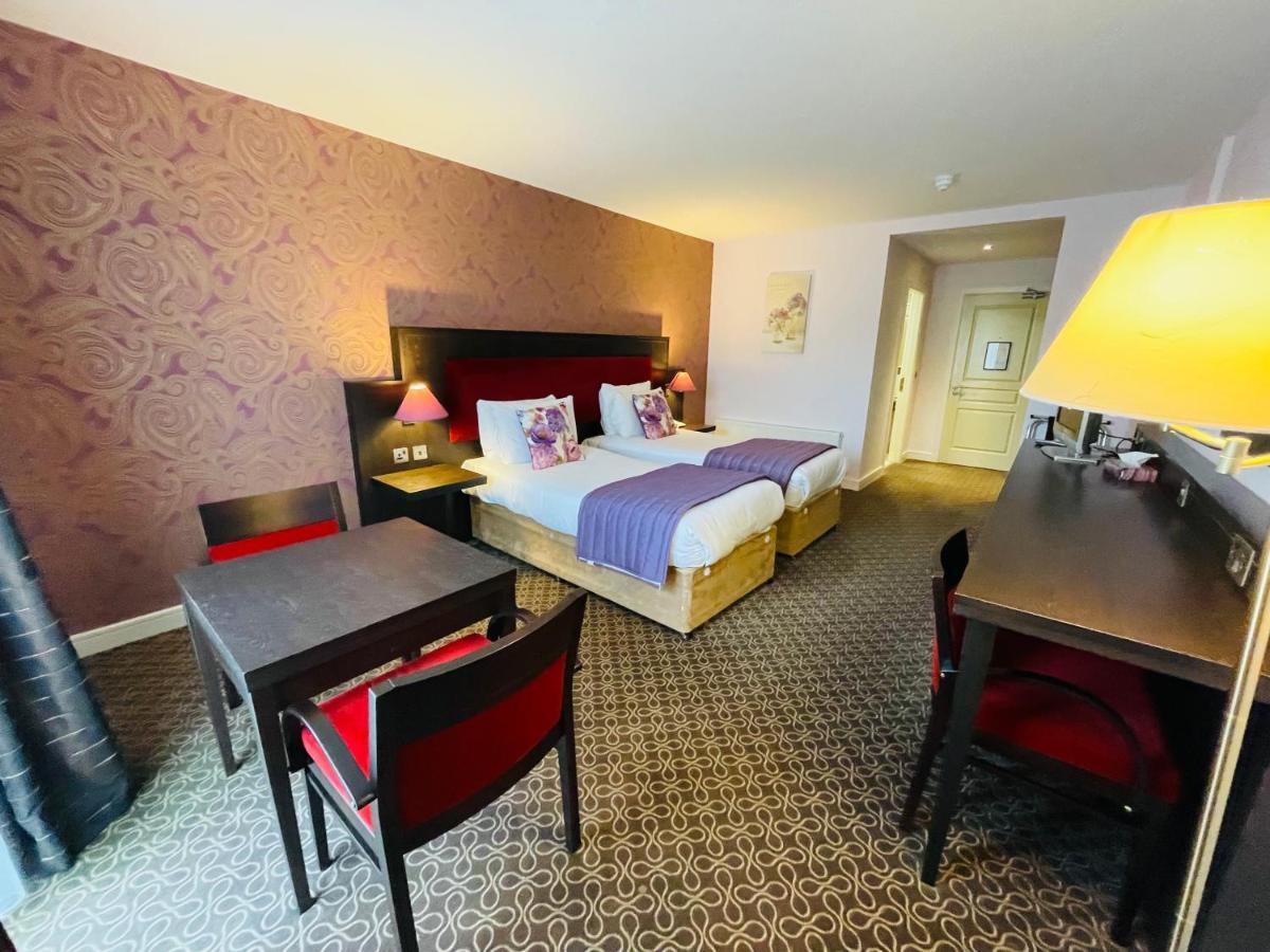 Burren Atlantic Hotel & Holiday Cottages 巴利瓦根 外观 照片